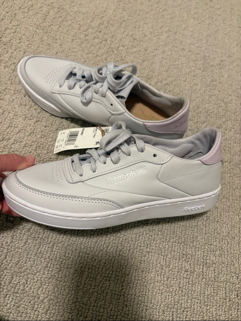 Nwt Reebok Club C Clean Sneakers  Size 7
